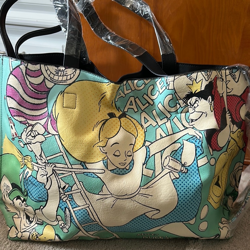 Lounge fly Disney Alice in Wonderland Tote Bag - Picture 4 of 8